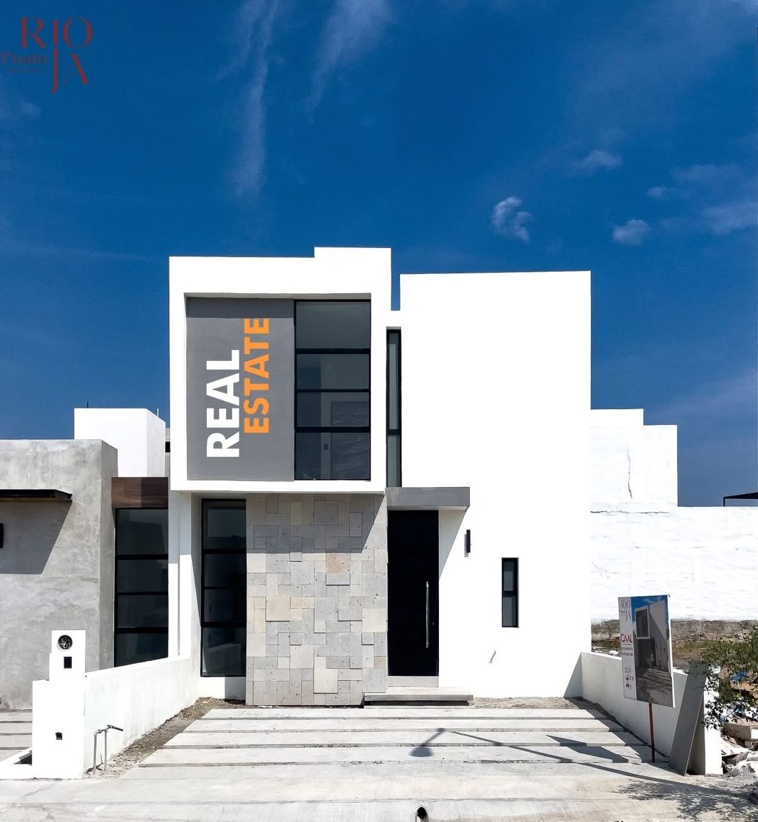 Casa en Montellano, Villa de Álvarez, foto 1