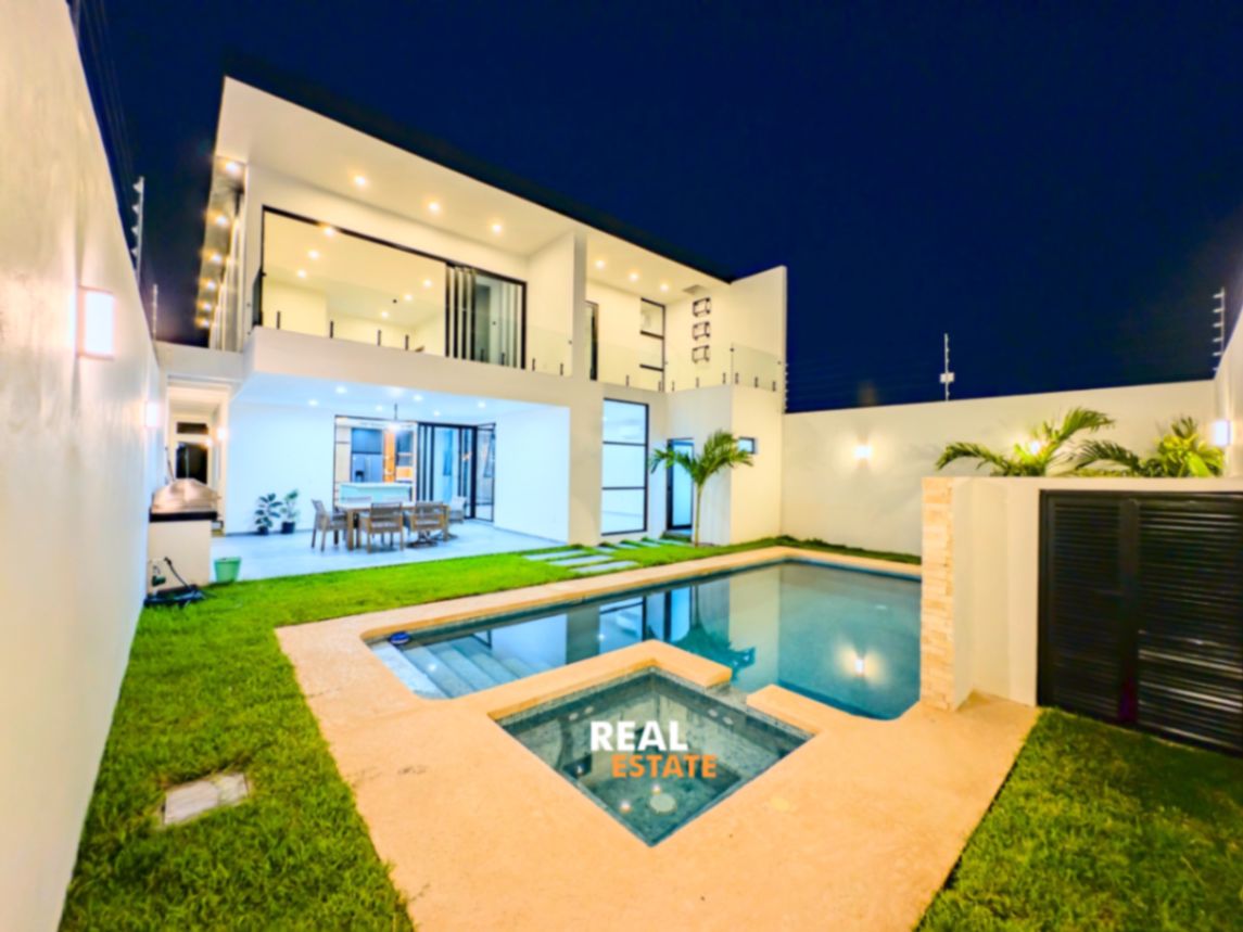 Casa en Colinas de Santa Fe, Colima, foto 3